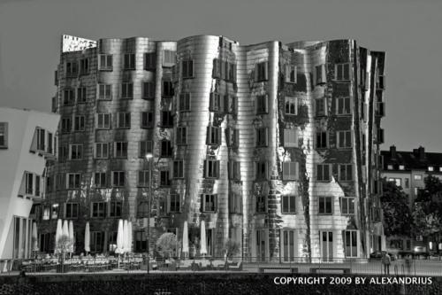 58 mm [87 mm @ KB] - ISO 200 - f/8,0 – HDR Belichtungsreihe 1 / 4 / 15 s